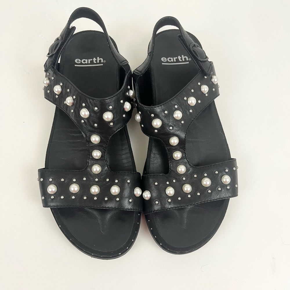 Earth Grove Fuji Slingback Sandals Black Leather Pearl Studs Women’s Size 7.5